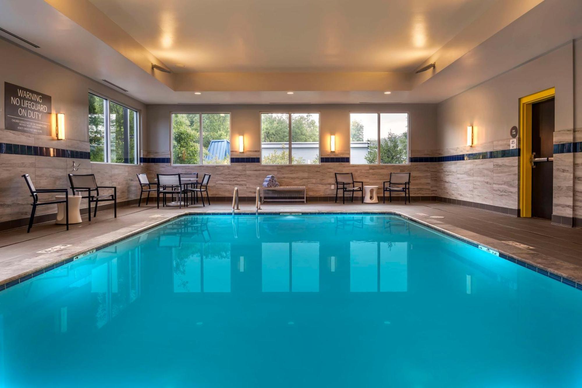 Glo Asheville-blue Ridge Parkway Hotel Asheville